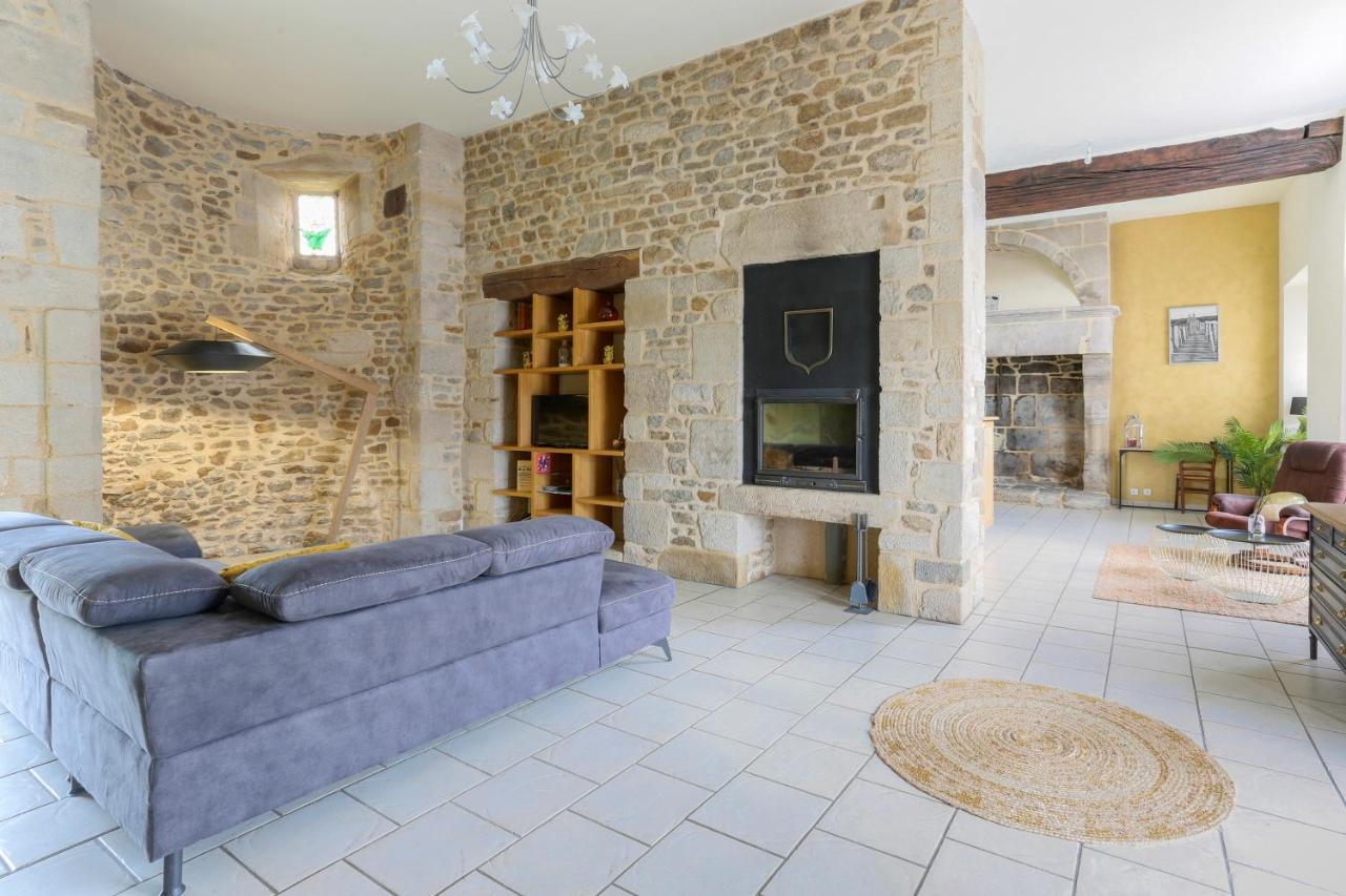 Tour Des Alleux - Maison De Maitre Pour 6 Taden エクステリア 写真