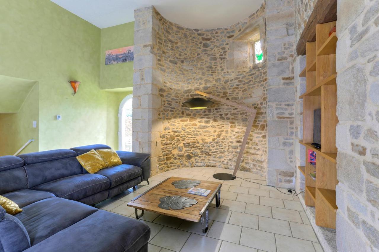Tour Des Alleux - Maison De Maitre Pour 6 Taden エクステリア 写真